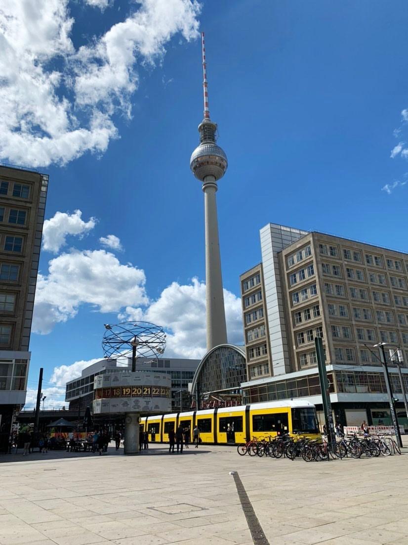 Fernsehturm und Weltzeituhr